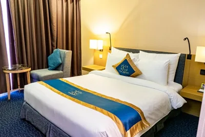 Habitación doble Deluxe con ventana — Ciao SaiGon Hotel & Spa